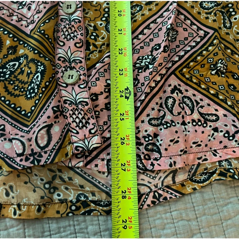 FARM Rio Pink and Gold Paisley Button-Down Shirt - Picture 10 of 12